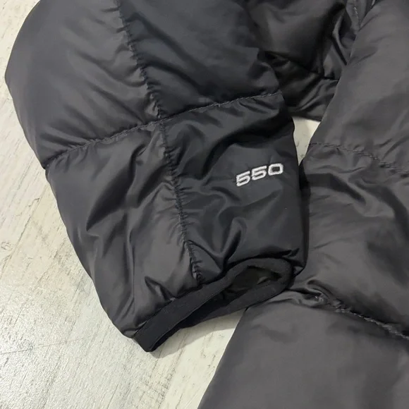 The North Face Boys Classic Black Puffer Jacket Size M 10-12 - Picture 6 of 11